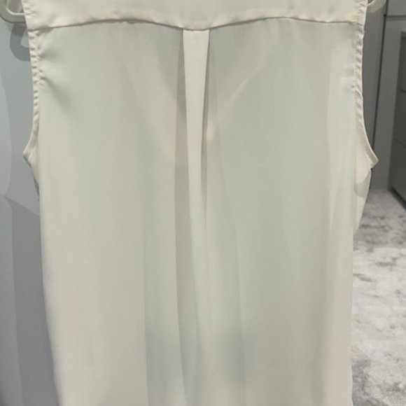 Vie ta vie cream v neck top size 3 - Picture 3 of 3